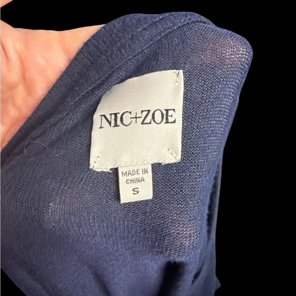 NIC+ZOE Blue Fitted Button Down Long Sleeve Top - Picture 2 of 6